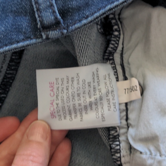 DC Jeans dark blue bootcut with velvet decals size 18 - Picture 8 of 10